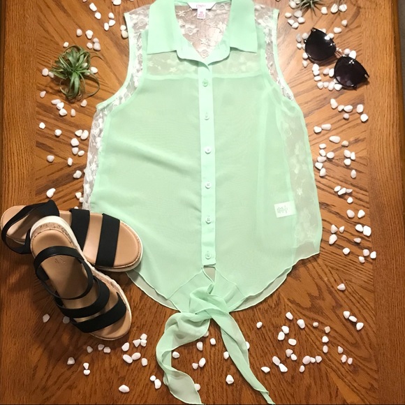 Candie’s Sheer & Lace Button Up Tie Front Sz XS - Picture 10 of 10